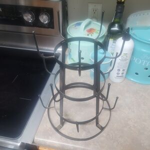 Black Metal Mug Tree Stand